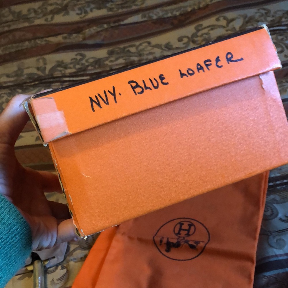 Hermes Paris loafer 38 EU box (bit beat) 2 dusters like new -blue but look black - Picture 10 of 12